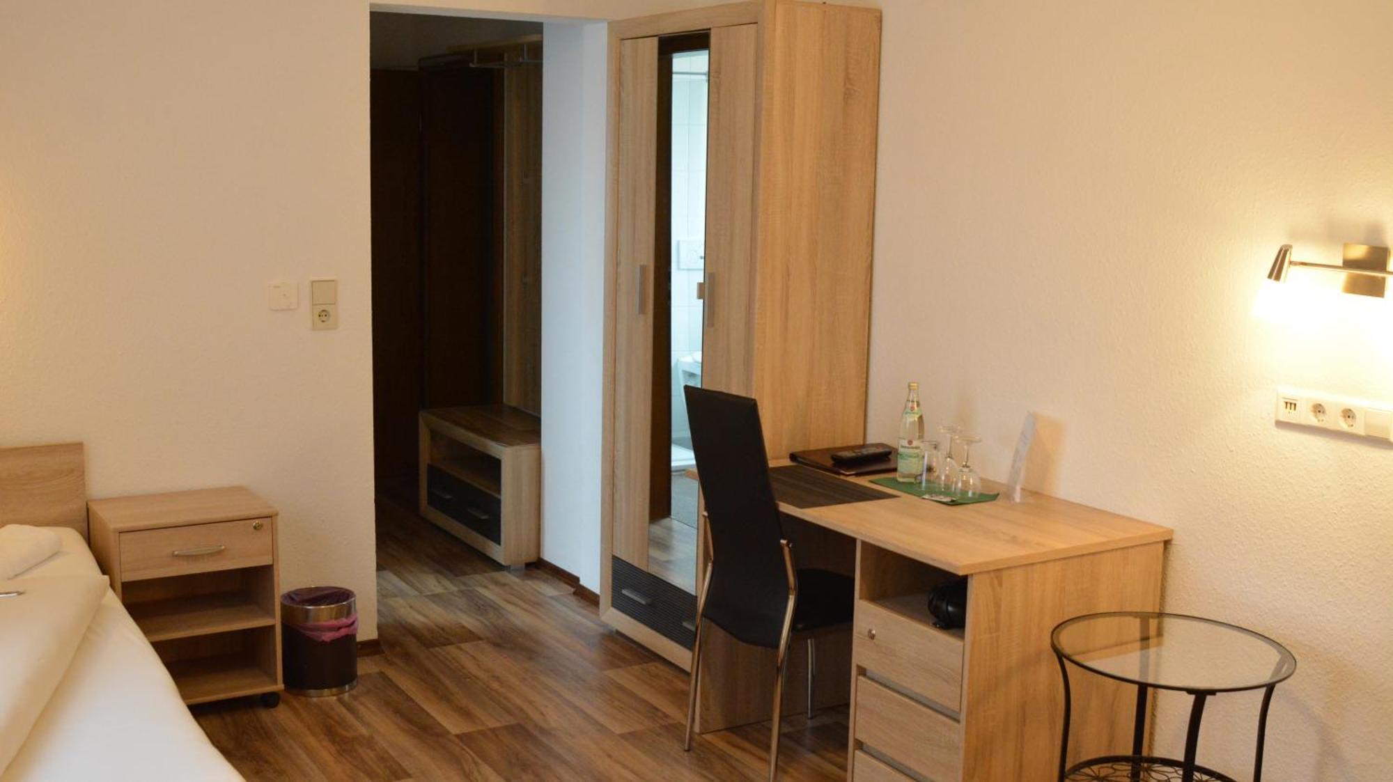 Hotel-Gasthof Zur Rose Weißenhorn Pokoj fotografie