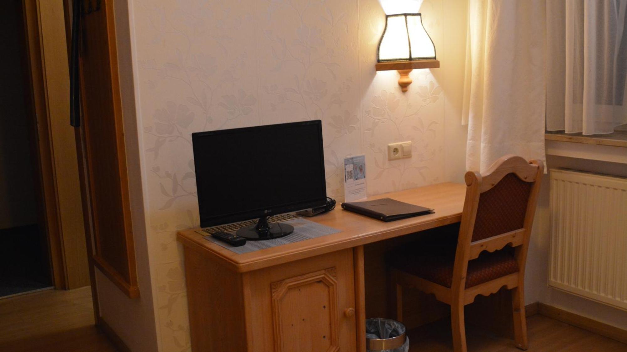 Hotel-Gasthof Zur Rose Weißenhorn Pokoj fotografie