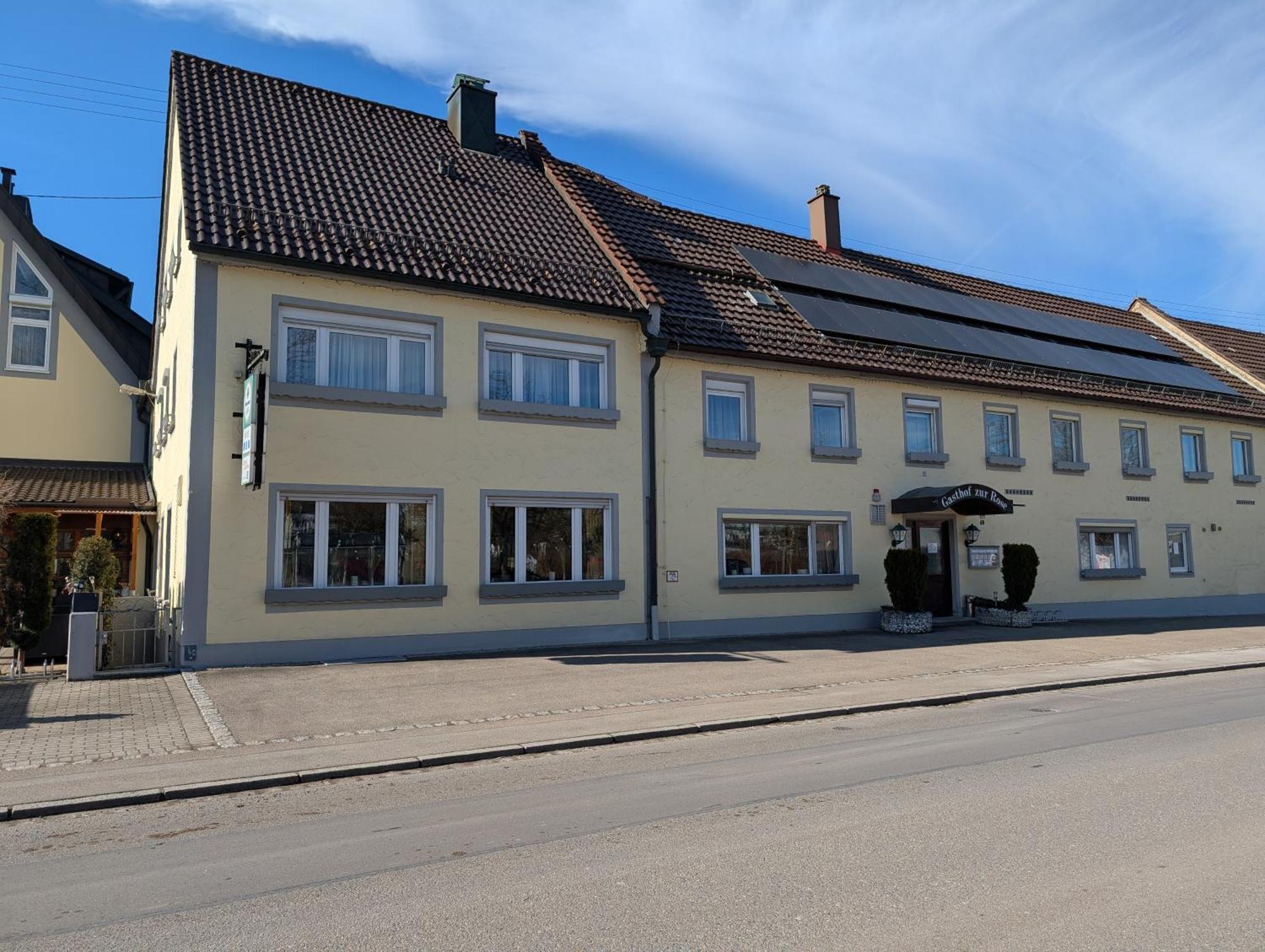 Hotel-Gasthof Zur Rose Weißenhorn Exteriér fotografie
